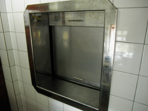 Dumb Waiter