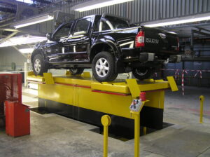 Vehicle Inspection Scissor Lift