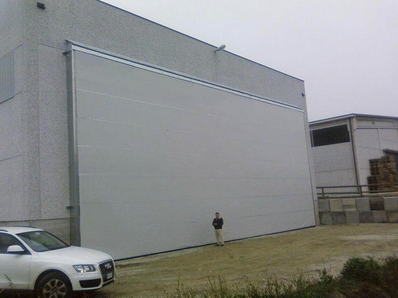 Megapack® High-Speed Fold-Up Door - Image 2