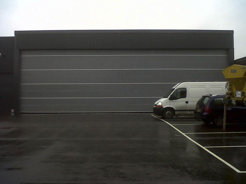 Megapack® High-Speed Fold-Up Door - Image 3
